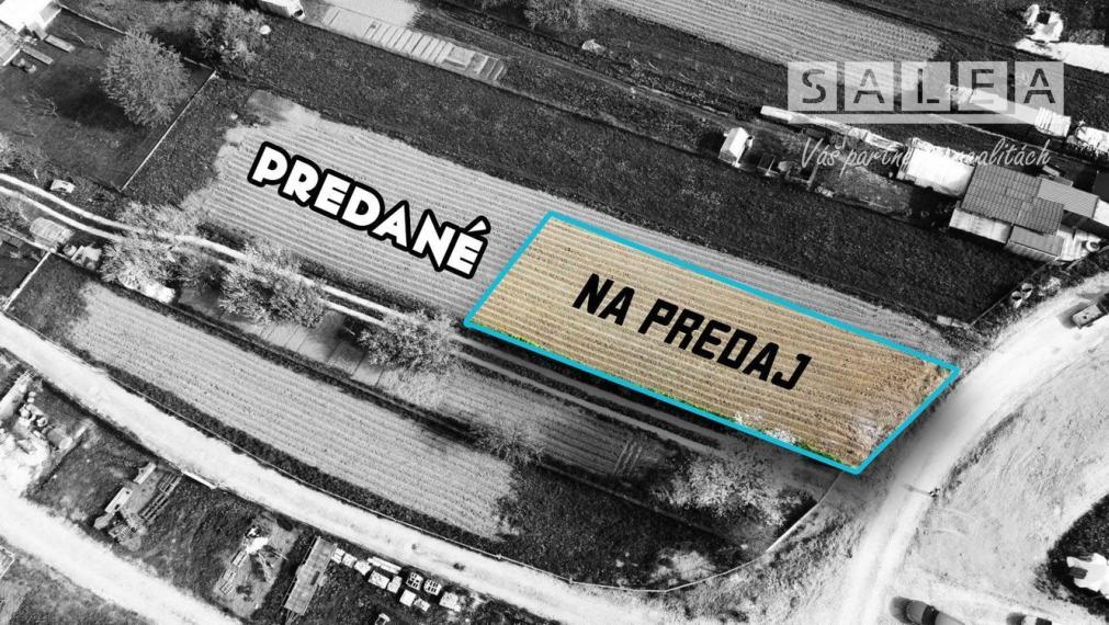 STRÁNSKE - STAVEBNÝ POZEMOK VÝMERA 694m2