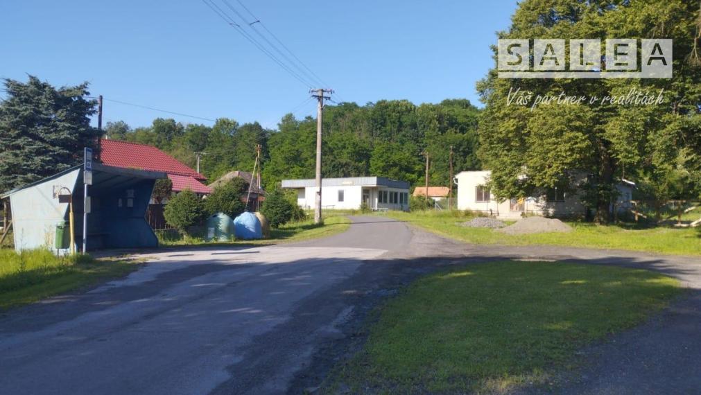 Multifunkčná budova s pozemkom v malebnej Ľuboriečke