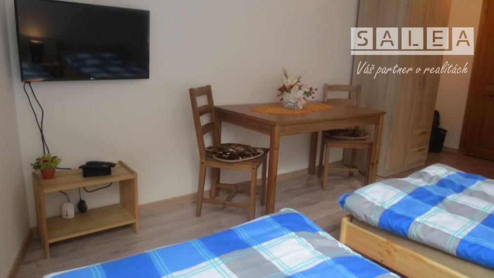 Na predaj ubytovanie pre turistov v  Sklený Tepliciach.