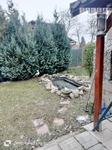 Neváhajte a kúpte si krásnu chatu s murovaným bazénom v Kráľovej nad Váhom