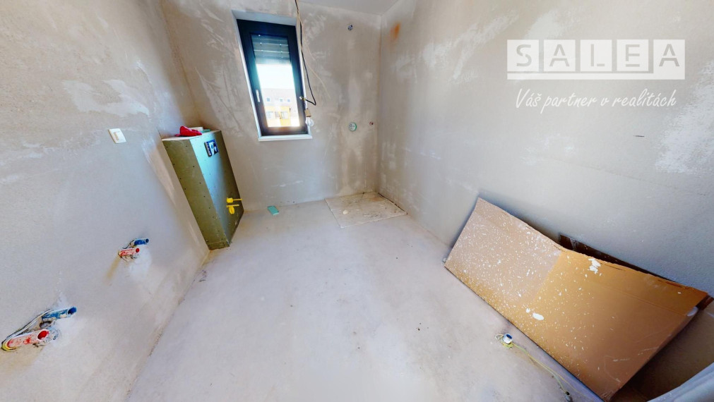 Exkluzívny poschodový dom v lukratívnej lokalite v Čunove, 286 m2, slnečný pozemok 571 m2