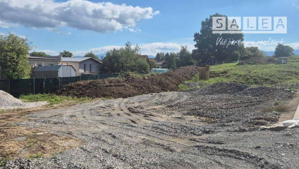 BITAROVÁ - ROVINATÝ POZEMOK O VÝMERE 625m2  + INŽINIERSKÉ SIETE