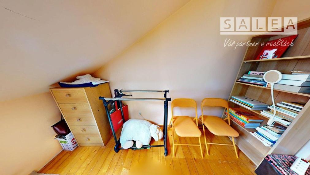 VEĽKÉ ROVNÉ - 5 IZBOVÝ Rodinný Dom + POZEMOK 900m2