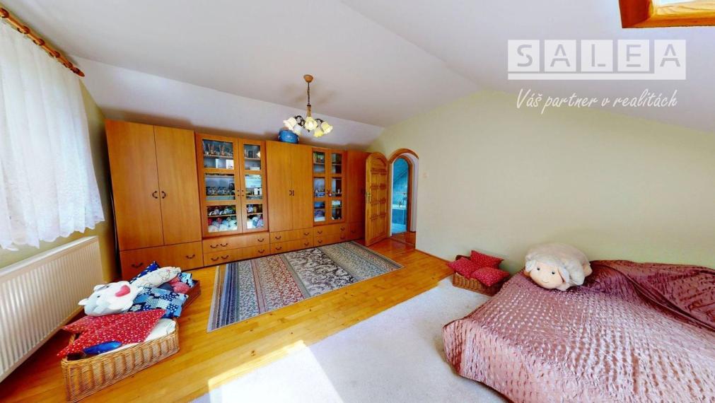 VEĽKÉ ROVNÉ - 5 IZBOVÝ Rodinný Dom + POZEMOK 900m2