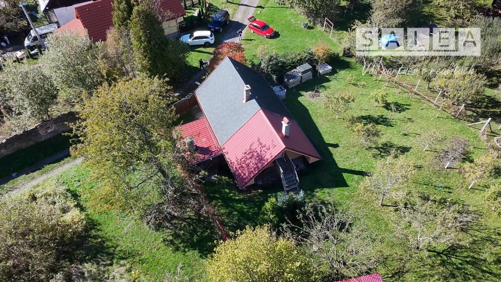 Chata v hornej časti Hronskej Dúbravy na predaj
