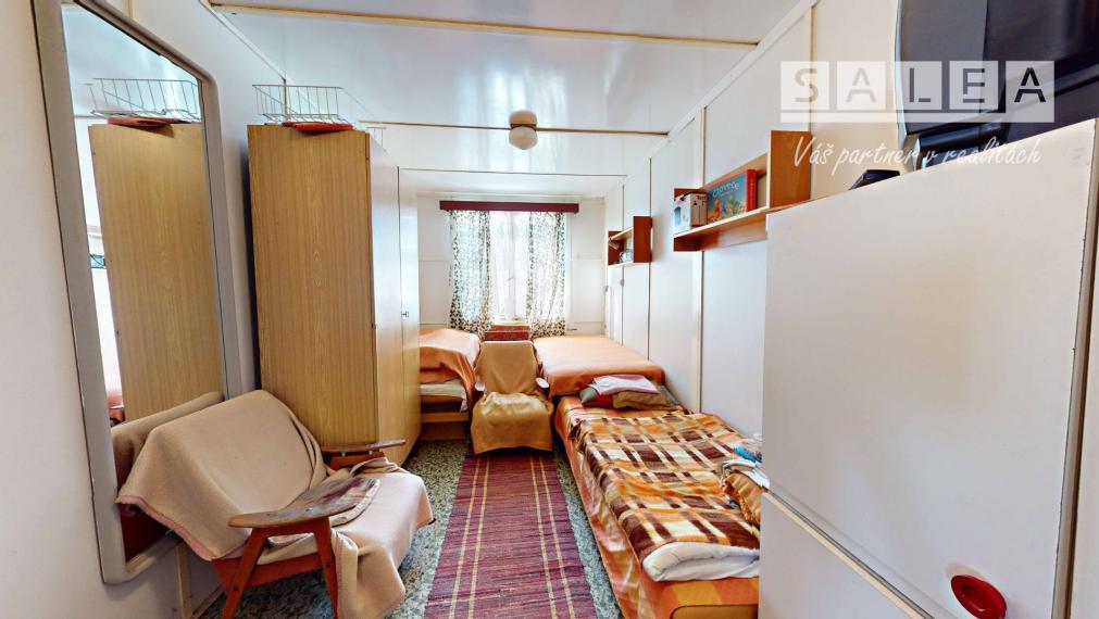 Chata v hornej časti Hronskej Dúbravy na predaj