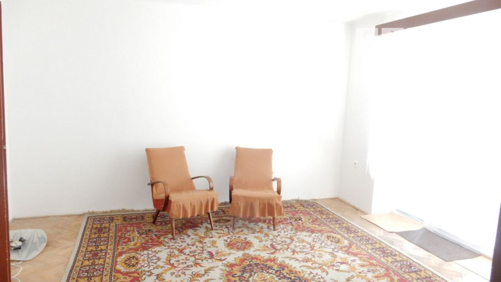 Slnečný 3 Izbový byt, 75 m2, balkón, širšie centrum, Levice