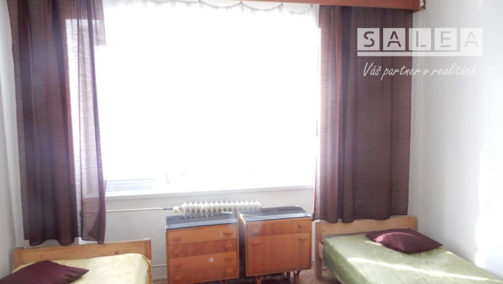 Slnečný 3 Izbový byt, 75 m2, balkón, širšie centrum, Levice