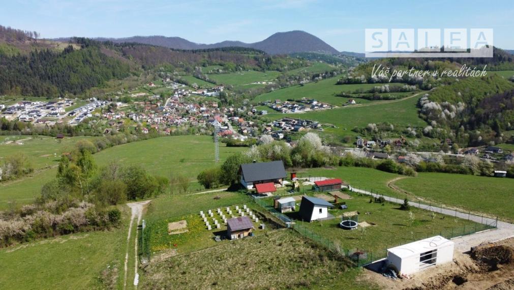 KOTRČINÁ LÚČKA - POZEMOK + CHATKA, VÝMERA 1020 m2