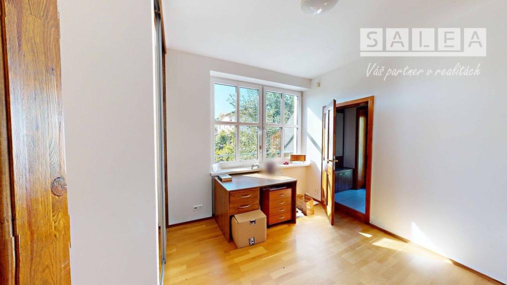 BÁNOVÁ - 6 IZBOVÝ RODINNÝ DOM - 2 BYTOVÉ JEDNOTKY