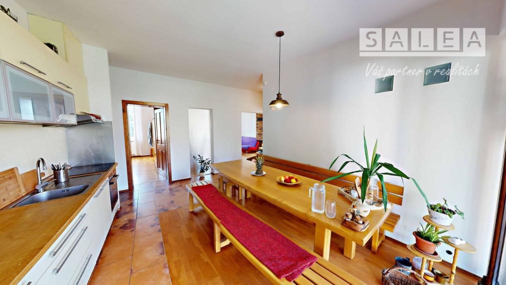 BÁNOVÁ - 6 IZBOVÝ RODINNÝ DOM - 2 BYTOVÉ JEDNOTKY