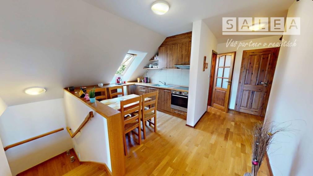 BÁNOVÁ - 6 IZBOVÝ RODINNÝ DOM - 2 BYTOVÉ JEDNOTKY