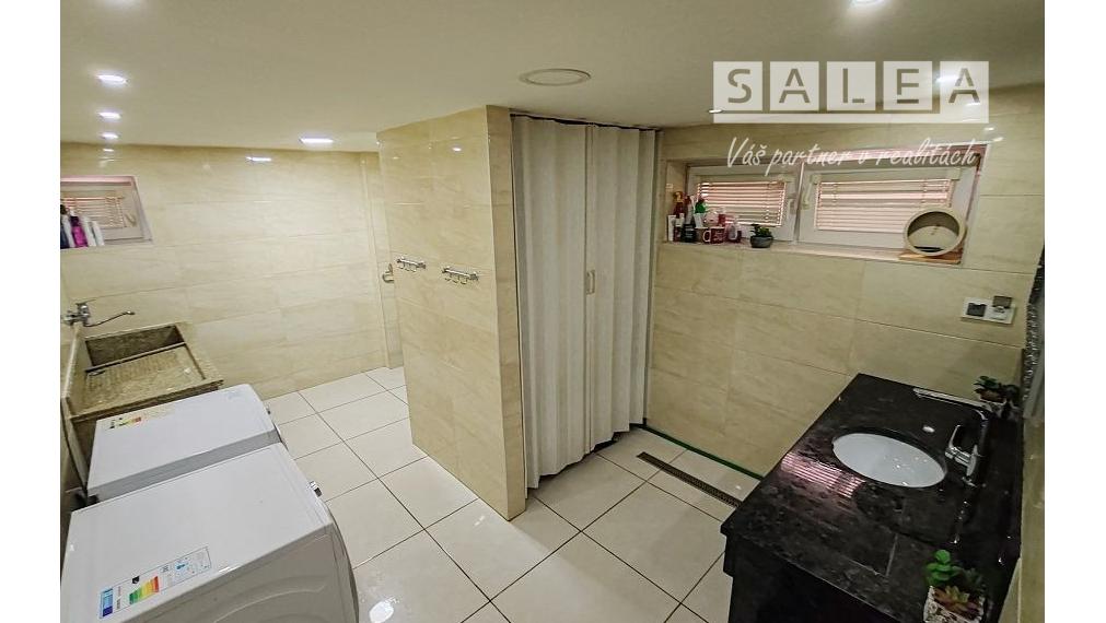 ZNÍŽENÁ CENA... EXKLUZÍVNE! VILA-DOM V PREŠOVE VÝBORNÁ LOKALITA, na pozemku o výmere 1013 m2.