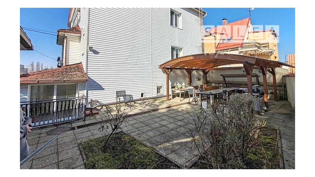 ZNÍŽENÁ CENA... EXKLUZÍVNE! VILA-DOM V PREŠOVE VÝBORNÁ LOKALITA, na pozemku o výmere 1013 m2.