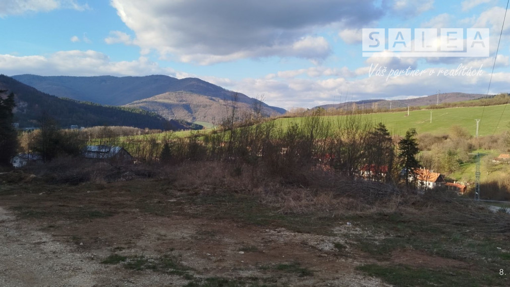 Lukratívny pozemok v tichej lokalite obce Jaklovce o celkovej rozlohe 2414 m2