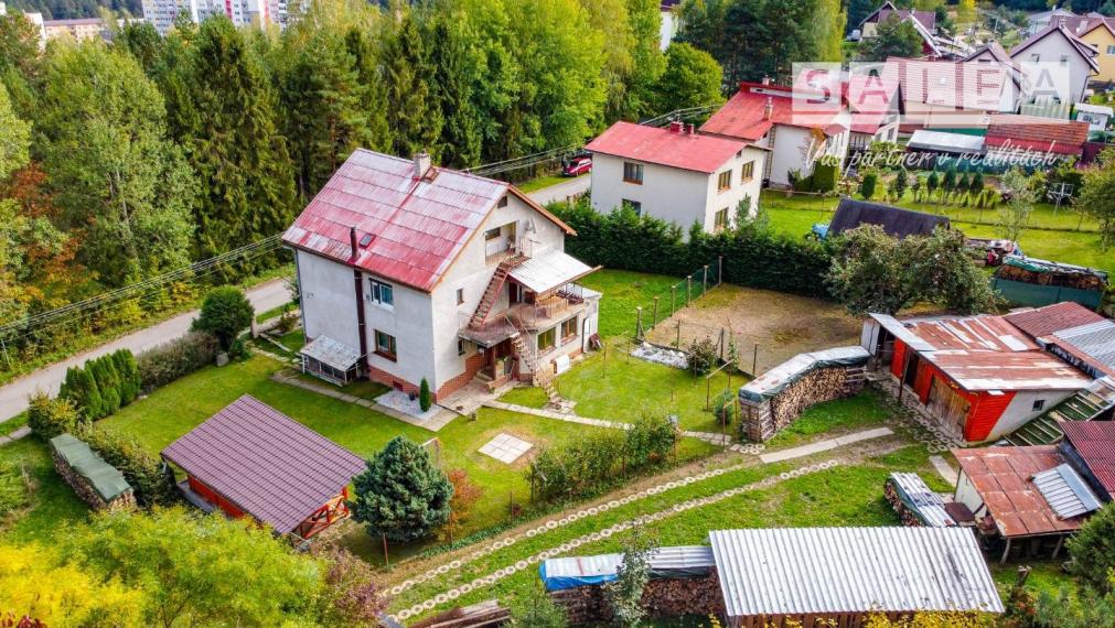 Exkluzívne. Rodinný dom v tichej lokalite pod lesom v Prakovciach