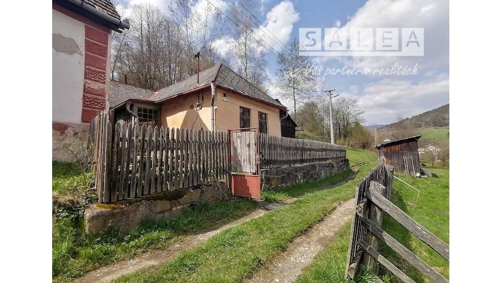 Pozemky so starým RD v obci Prakovce o celkovej rozlohe 700m2