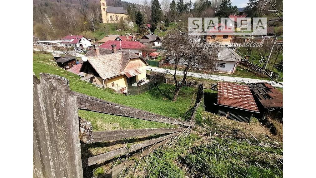 Pozemky so starým RD v obci Prakovce o celkovej rozlohe 700m2