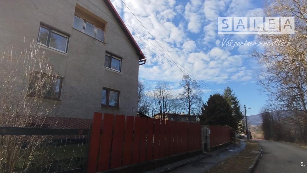 Exkluzívne. Rodinný dom v tichej lokalite pod lesom v Prakovciach