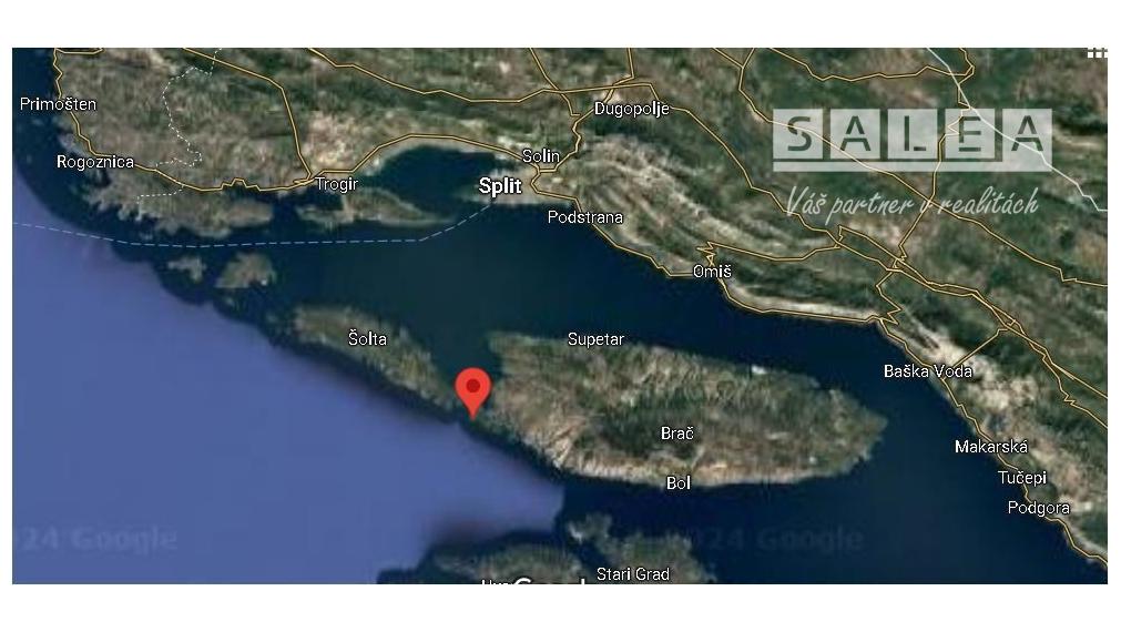 CHORVÁTSKO, OSTROV BRAČ - KAMENNÝ DOM ZO 16. STOROČIA, ZÁTOKA SALBUNARA, DALMÁCIA