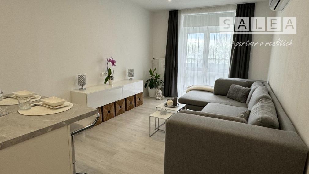 Krásny moderný 2 izbový byt v centre mesta Šaľa