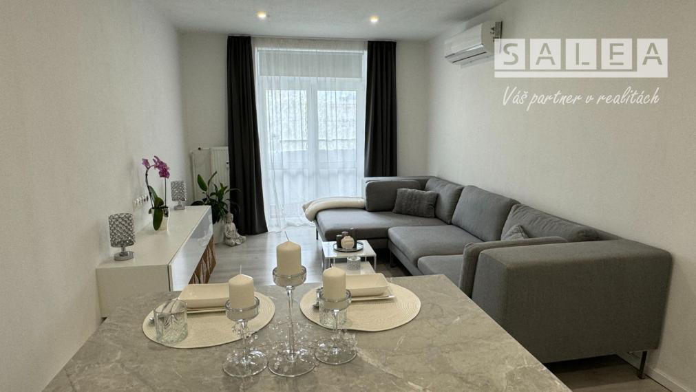 Krásny moderný 2 izbový byt v centre mesta Šaľa