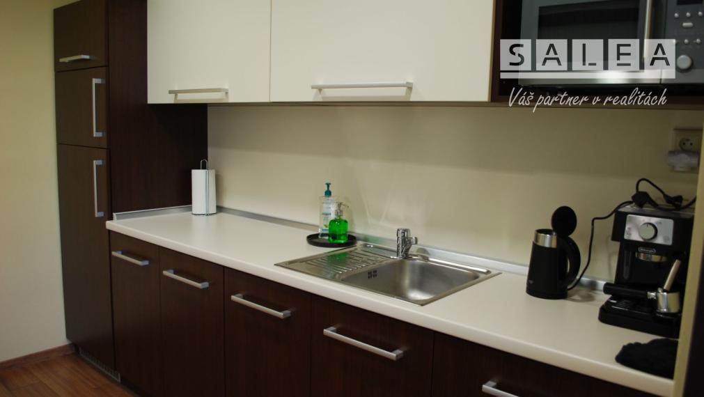 Veľká kancelária na prenájom  55,2 m2 s archívom ul. Jarmočná