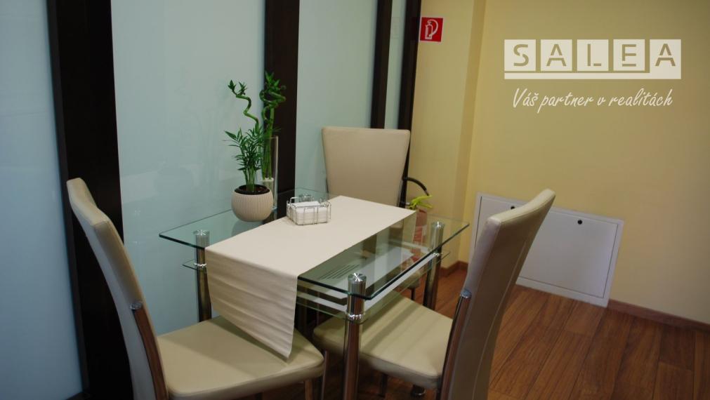 Veľká kancelária na prenájom  55,2 m2 s archívom ul. Jarmočná