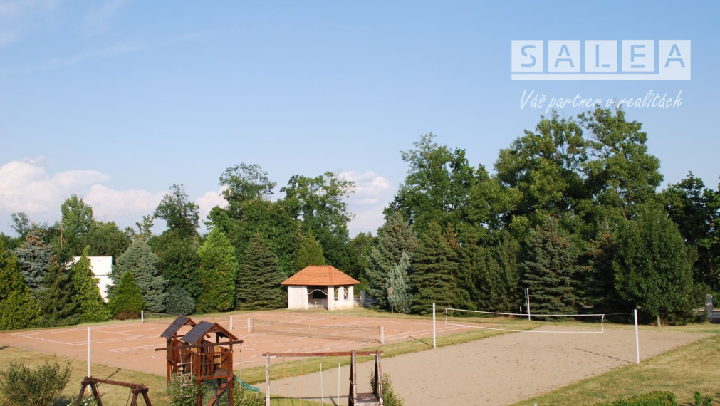 Vila Ranč Exkluzívna  - Krásna príroda, jazero, chov koní, apartmány, bazén, bowling, spoločenské akcie, kopec prírody, športu a relaxu