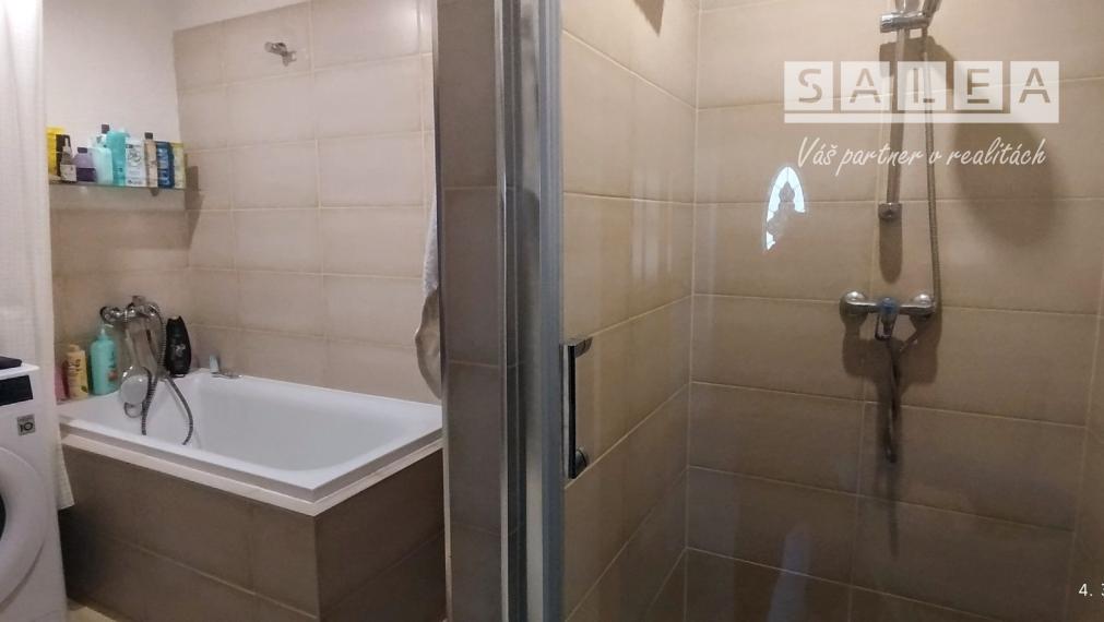 Exkluzívne. Dvojpodlažný RD o celkovej rozlohe 246 m2 v obci Slovinky