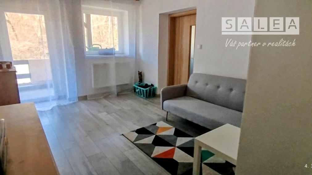 Exkluzívne. Dvojpodlažný RD o celkovej rozlohe 246 m2 v obci Slovinky