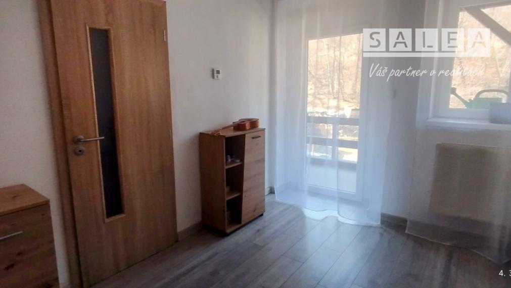 Exkluzívne. Dvojpodlažný RD o celkovej rozlohe 246 m2 v obci Slovinky