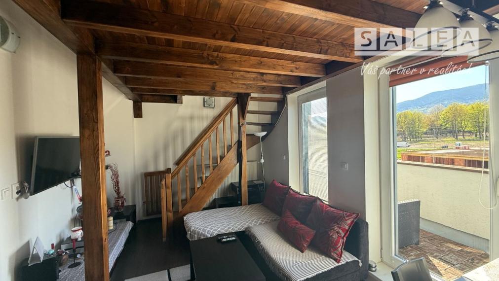 Štýlový 3-izbový byt s galériou - Nový Martin