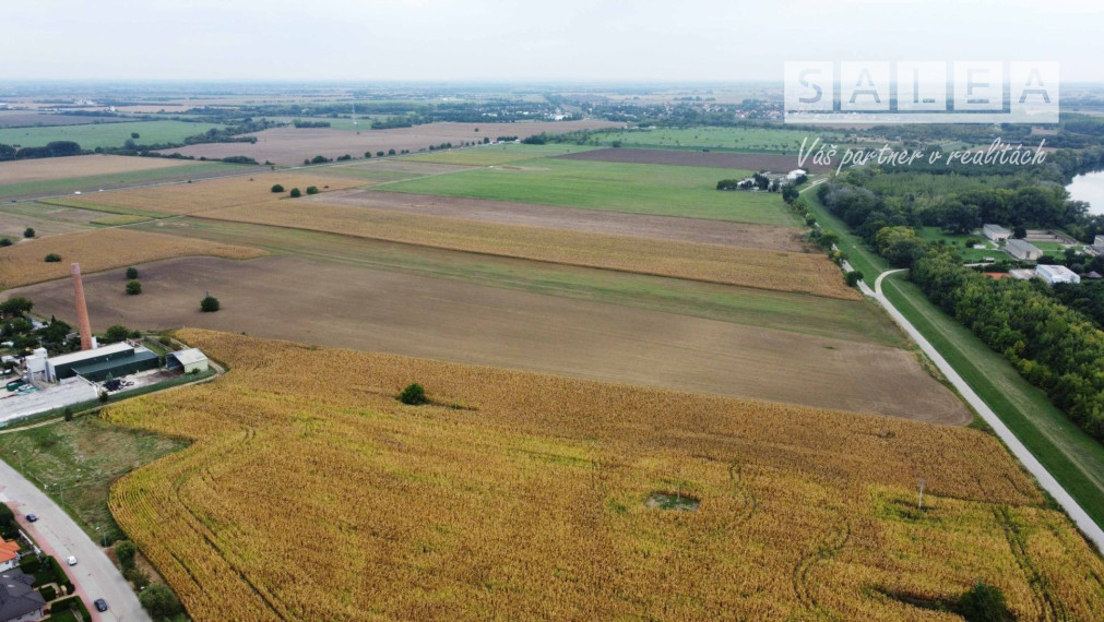 Investičný pozemok na predaj Šaľa-Veča 18607 m2 EXKLUZÍVNE