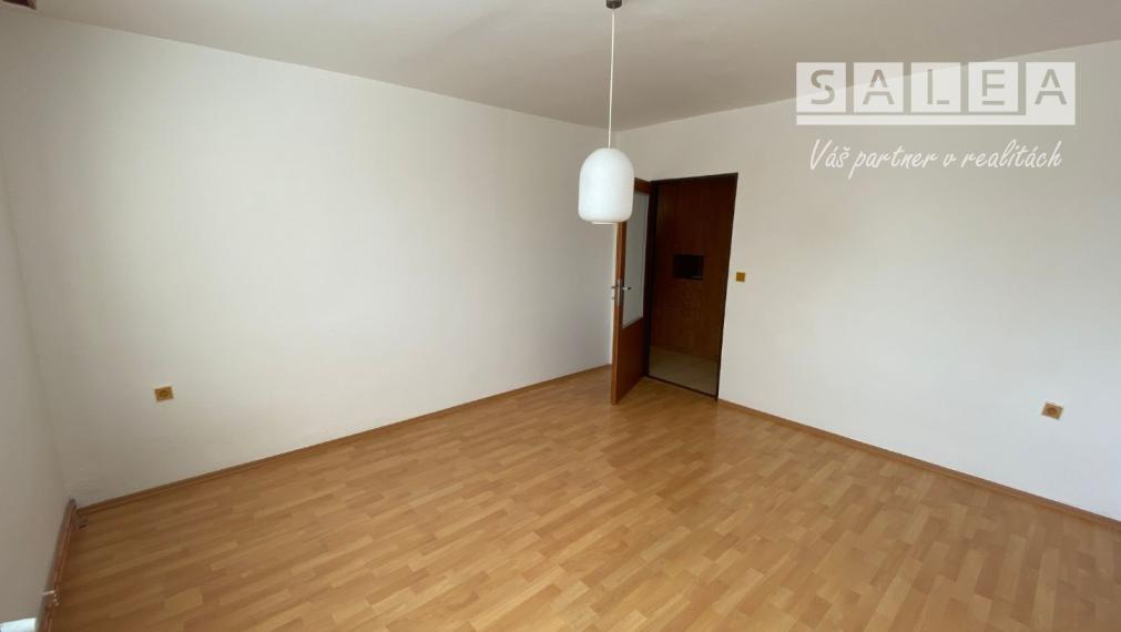 ZÁVODIE-ŽILINA, 4I BYT V TICHEJ LOKALITE S VLASTNÝM KÚRENÍM