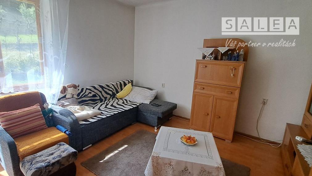 Bytová jednotka v rodinnom dome so  záhradou.