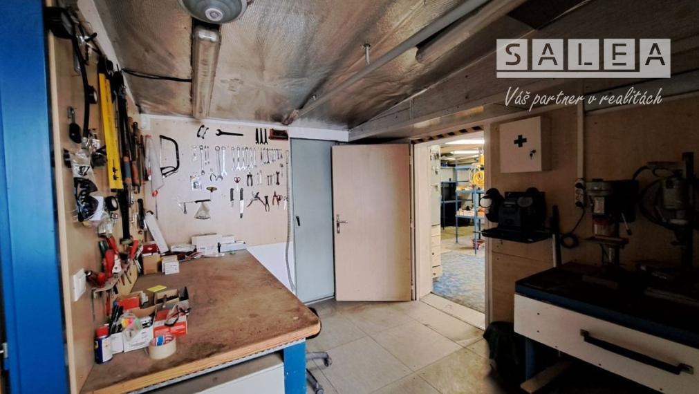 Predaj podnikateľský priestor – ideálny pre autoservis alebo pneuservis upravená cena