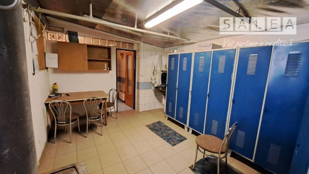 Predaj podnikateľský priestor – ideálny pre autoservis alebo pneuservis upravená cena