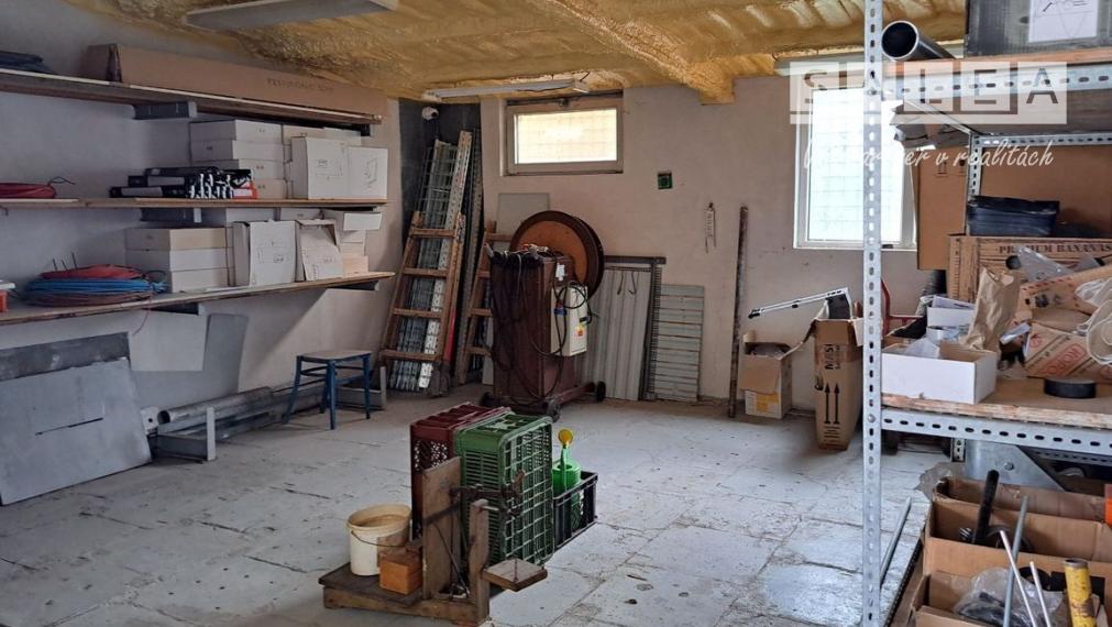 Predaj podnikateľský priestor – ideálny pre autoservis alebo pneuservis upravená cena