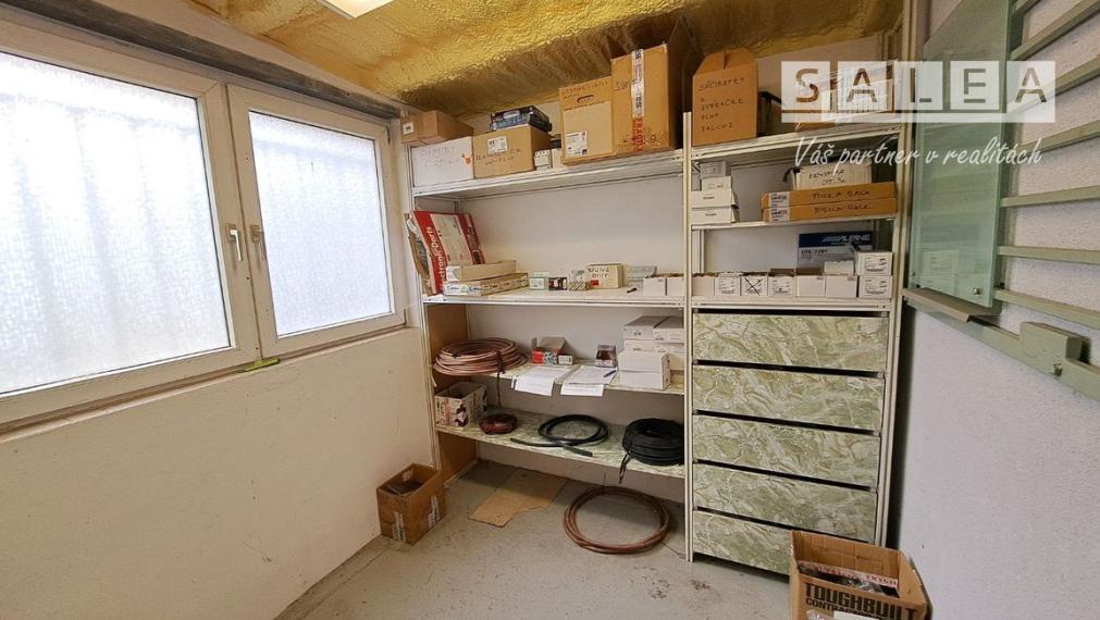 Predaj podnikateľský priestor – ideálny pre autoservis alebo pneuservis upravená cena