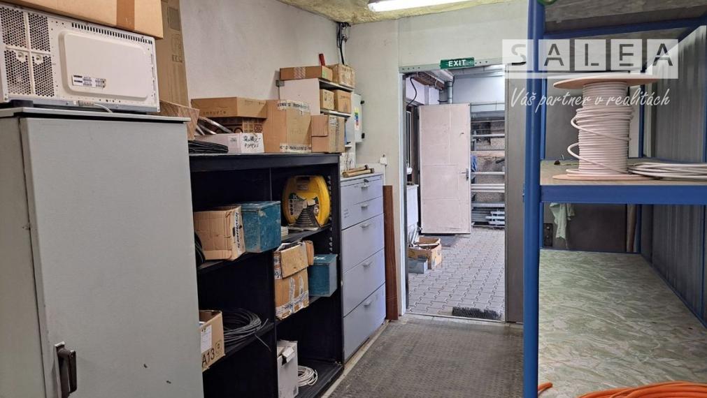 Predaj podnikateľský priestor – ideálny pre autoservis alebo pneuservis upravená cena