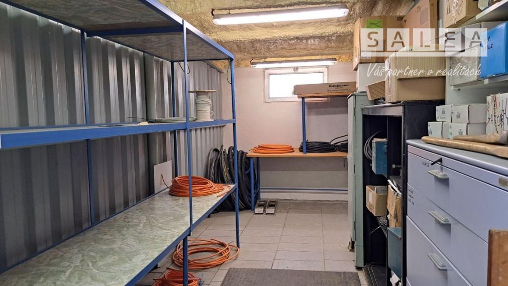 Predaj podnikateľský priestor – ideálny pre autoservis alebo pneuservis upravená cena