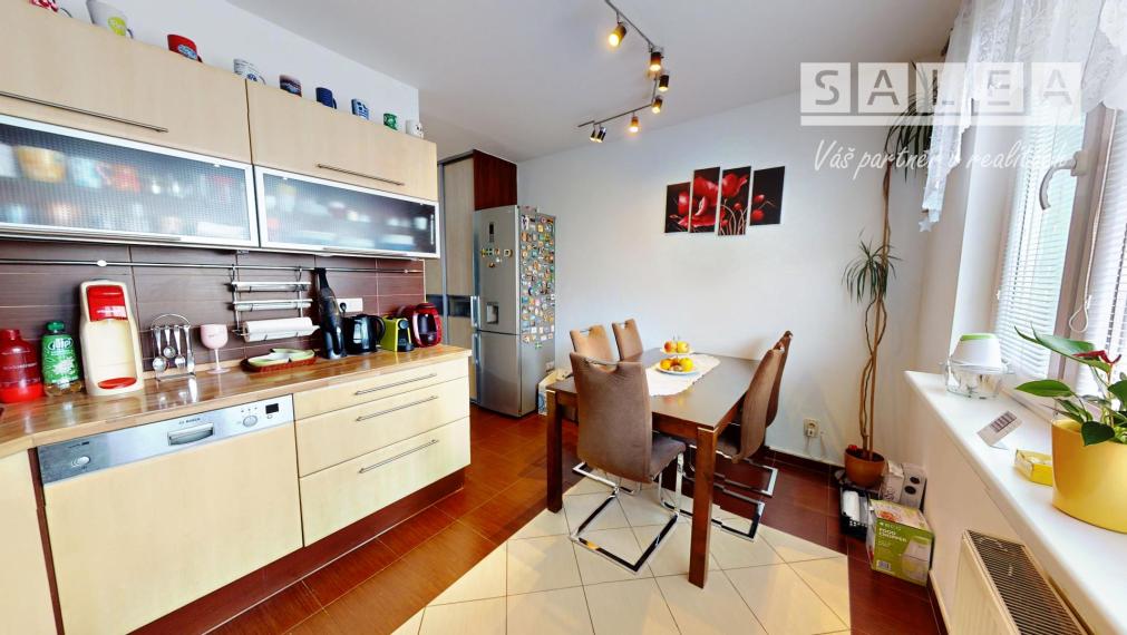 4 izbový byt, 91m2, loggia, pivnica, Nám. 1 mája, Senec