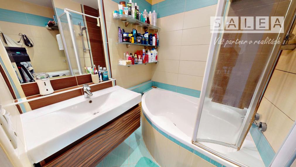 4 izbový byt, 91m2, loggia, pivnica, Nám. 1 mája, Senec