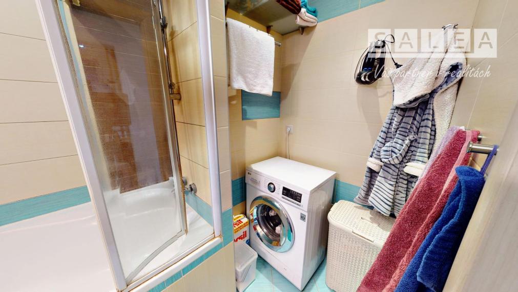 4 izbový byt, 91m2, loggia, pivnica, Nám. 1 mája, Senec