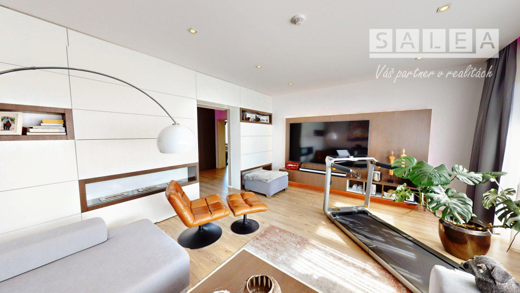 ŽILINA CENTRUM- EXKLUZÍVNY 3 BYT (107 m2) + GARÁŽ + POZEMOK