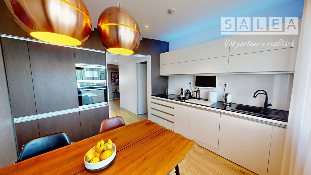 ŽILINA CENTRUM- EXKLUZÍVNY 3 BYT (107 m2) + GARÁŽ + POZEMOK