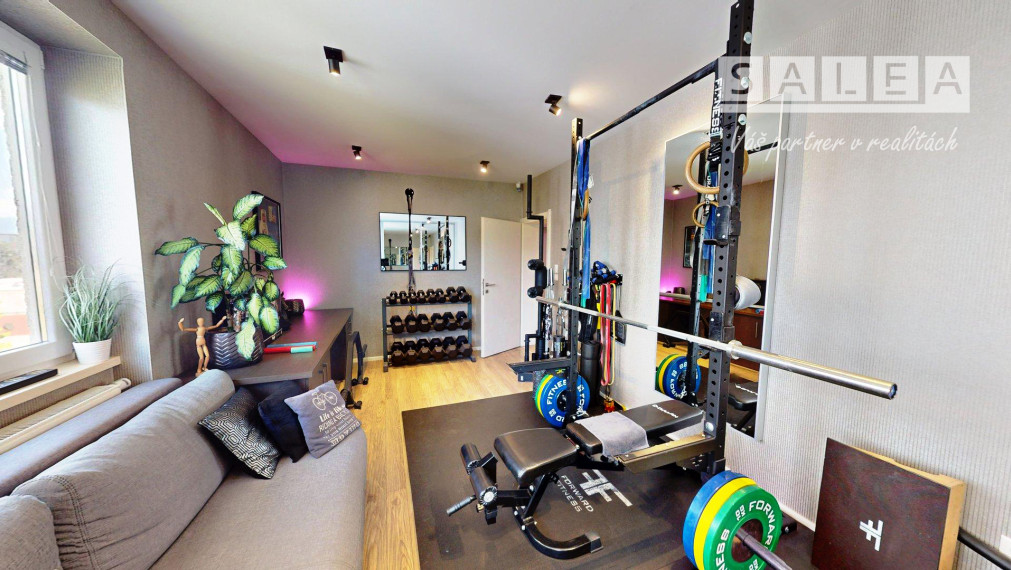 ŽILINA CENTRUM- EXKLUZÍVNY 3 BYT (107 m2) + GARÁŽ + POZEMOK