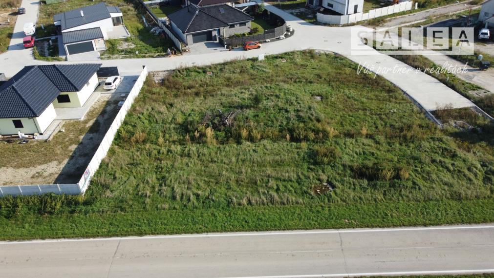 Stavebný pozemok, 716m2, IS na pozemku, Boldog okres Senec