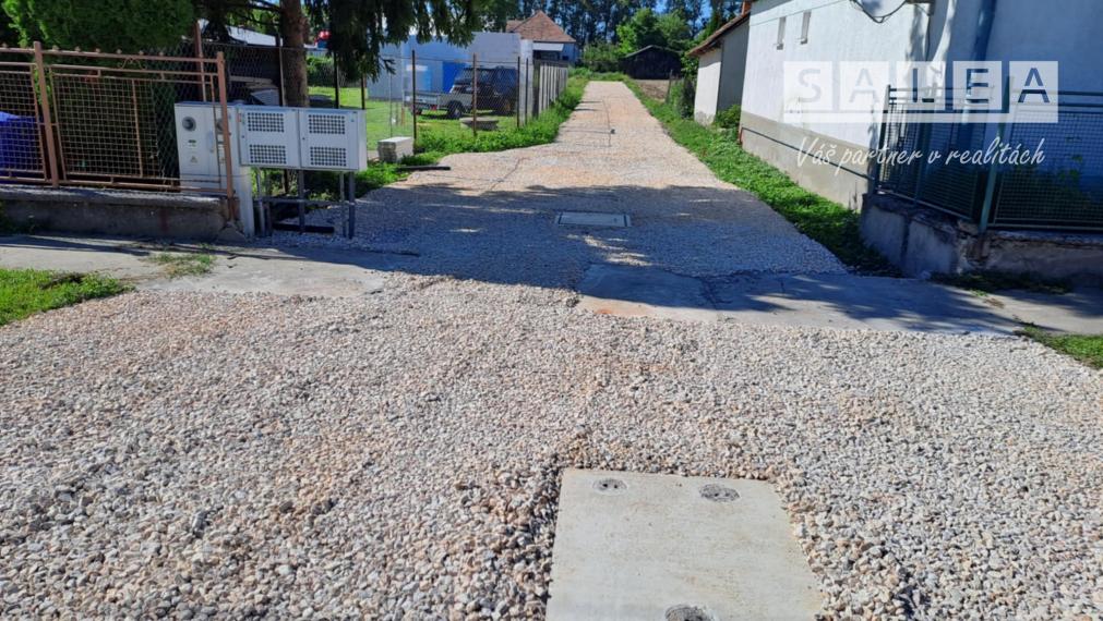 Stavebný pozemok, 716m2, IS siete, Hrušov okres Galanta